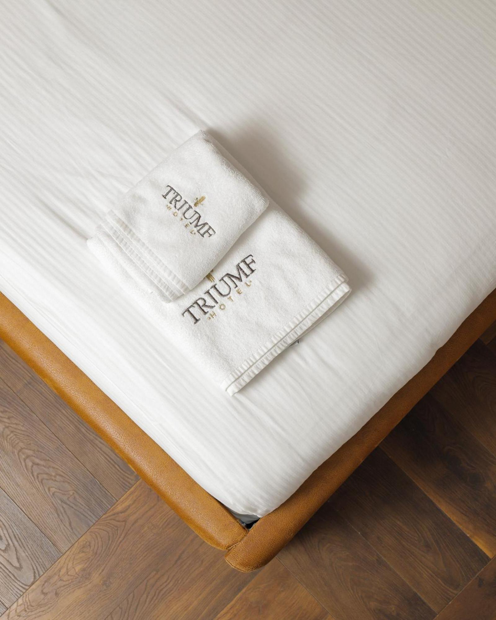 Triumf Hotel 普里兹伦 外观 照片